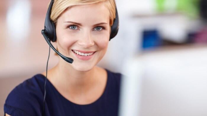 Customer support lady on the phone
