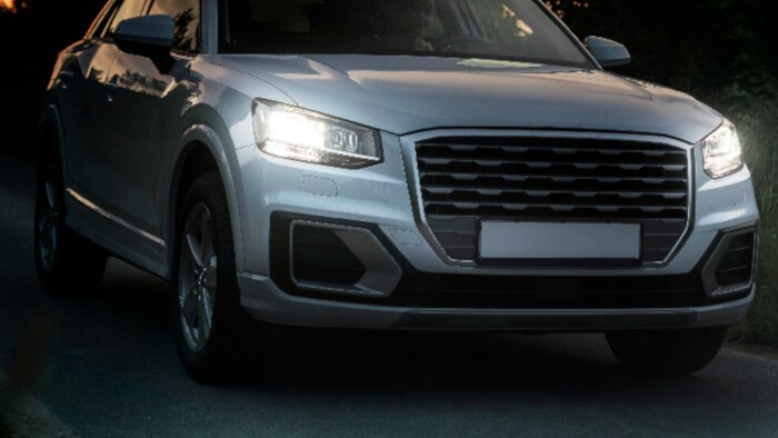 Halogen car bulbs