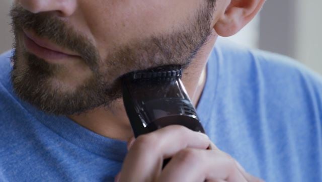 Philips vacuum beard trimmer BT7500